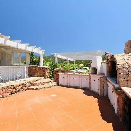 Enga, With Pool, In Front Of The Sea And In The Middle Of Wineyards