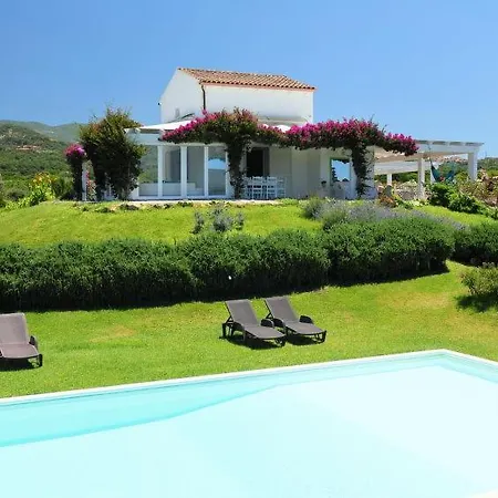 Enga, With Pool, In Front Of The Sea And In The Middle Of Wineyards Villa
